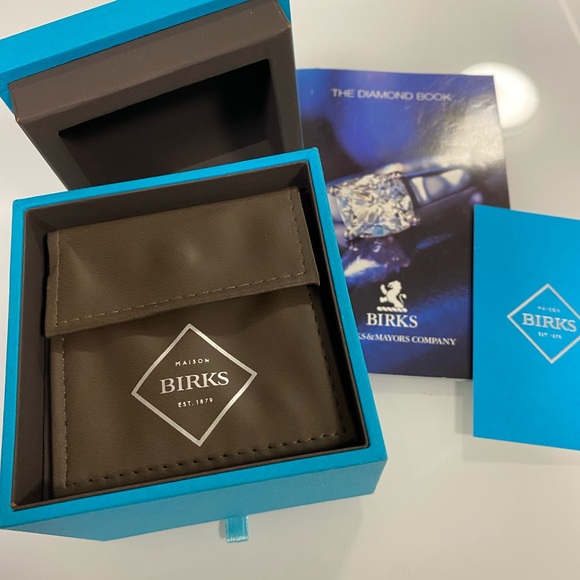 Birks Diamond Ring - Picture 6 of 8